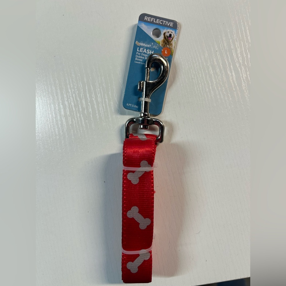 Vibrant Red Reflective Dog Leash with Bone Design Large